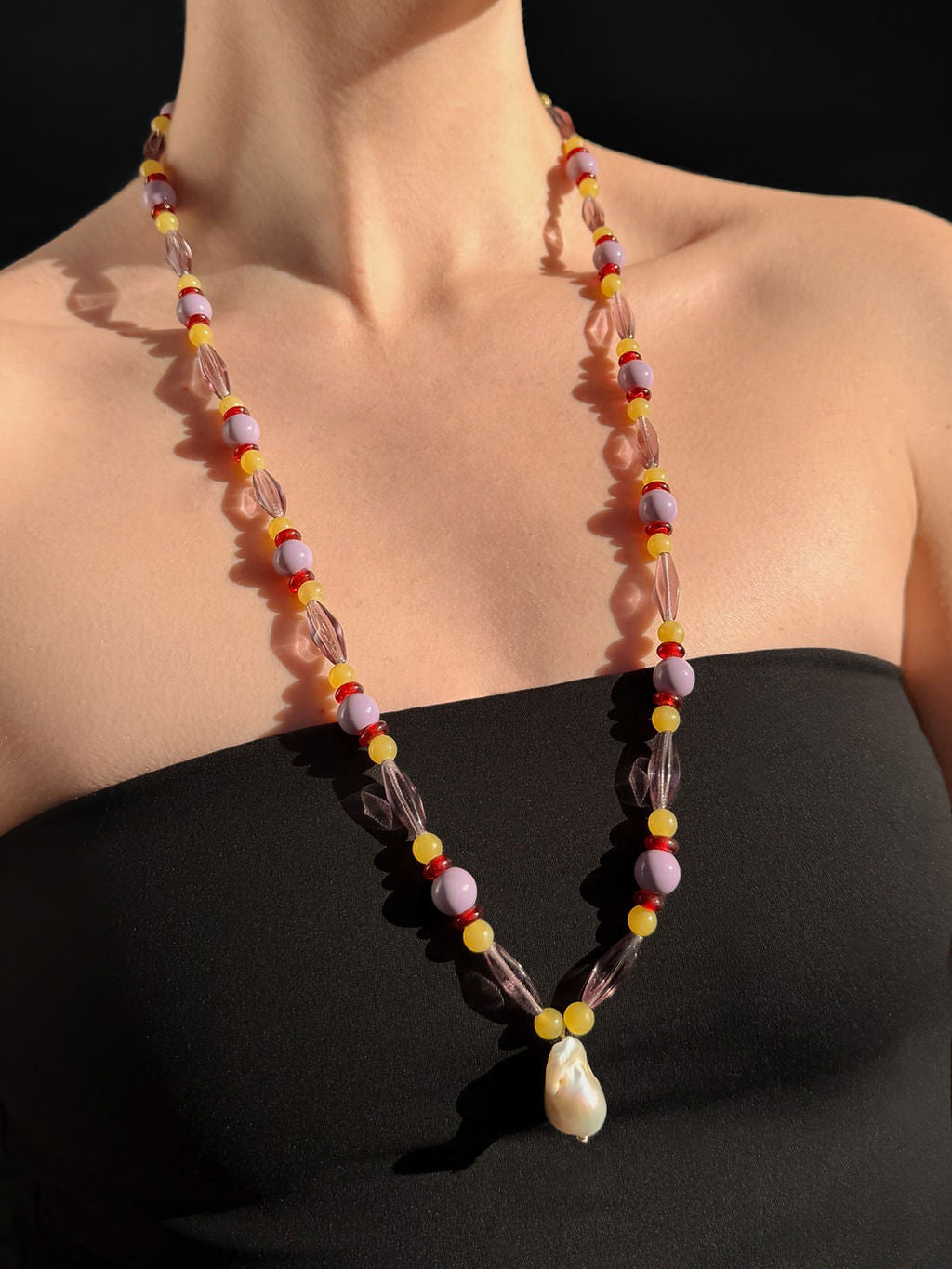 Vintage & Baroque Pearl Necklace